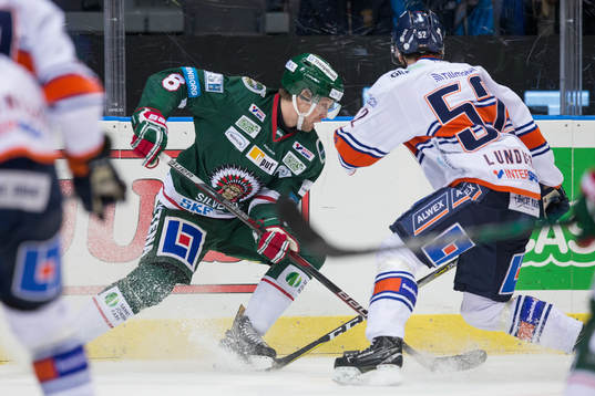 Frölundas John Nyberg mot Växjös Arvid Lundberg