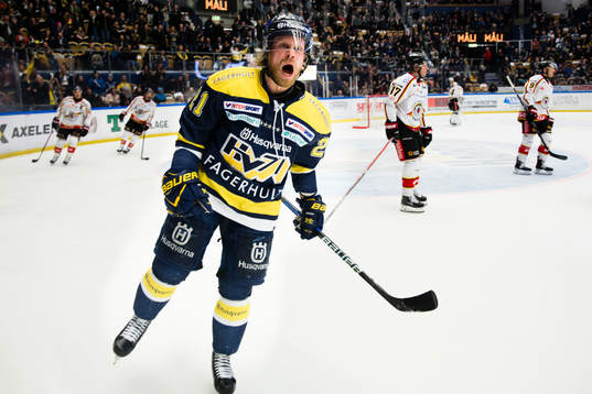 s Mattias Tedenby jublar