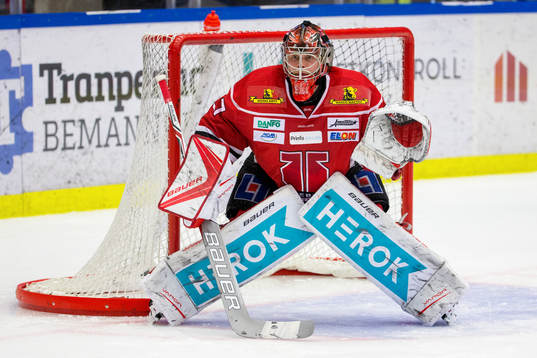 Örebros målvakt Eero Kilpeläinen
