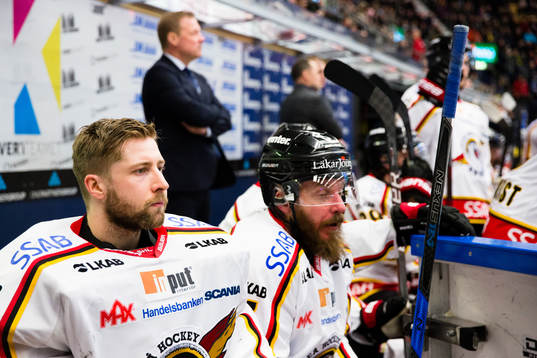 Luleås målvakt Joel Lassinatti deppar