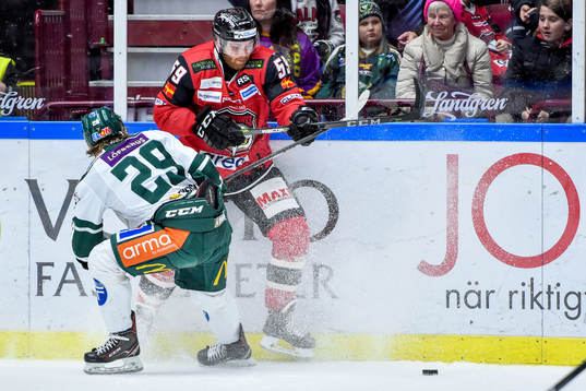 Färjestads Oskar Steen och Malmö Redhawks Anton Mylläri