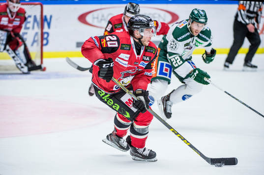 Malmö Redhawks Erik Forssell mot Färjestads Per Åslund