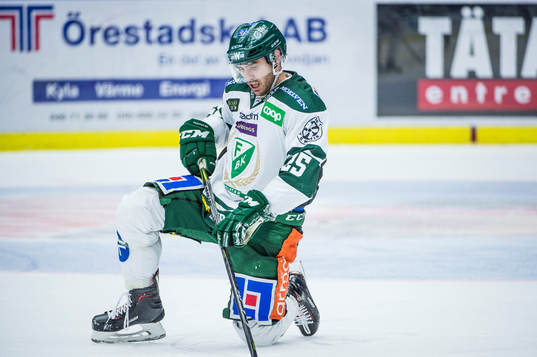 Färjestads Martin Johansson deppar på isen