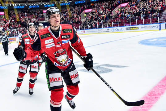 Malmö Redhawks Max Görtz jublar