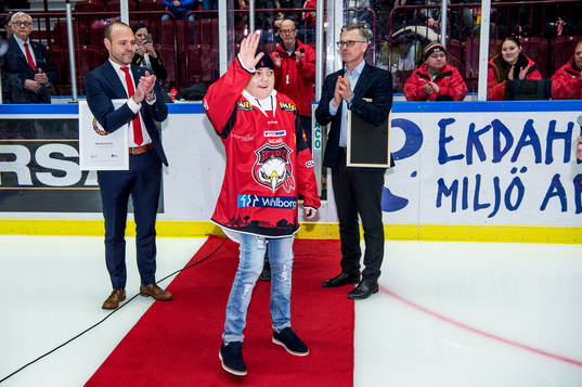 Oliver Mattsson hyllades med stående ovationer i Malmö