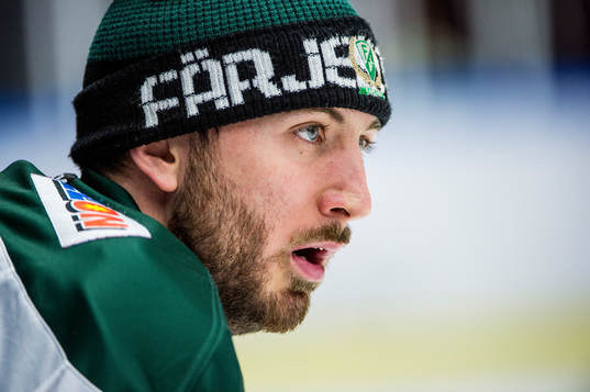 Färjestads målvakt Stefan Steen i båset
