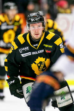 Skellefteås Jonathan Pudas jublar
