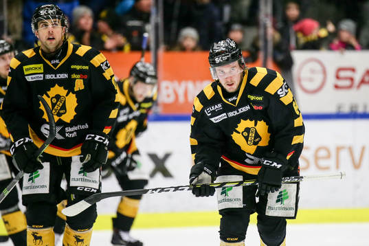 Skellefteås Jonathan Pudas jublar