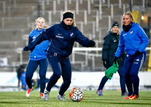 Träning med IFK Norrköping DFK på Östgötaporten