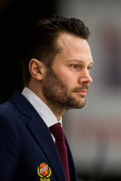 Almtunas assisterande tränare Martin Gudmundsson