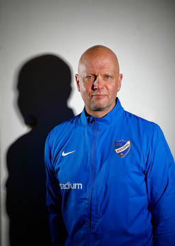 Tränare Tony Martinsson, ledare för fotbollsakademin