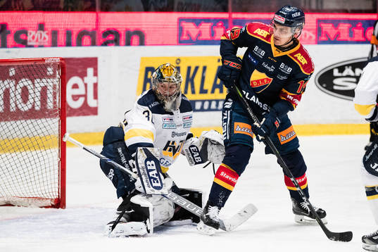 s målvakt Linus Söderström