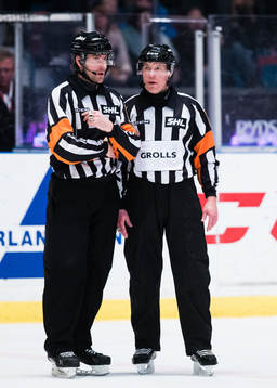 Domare Mikael Sjöqvist och Tobias Björk