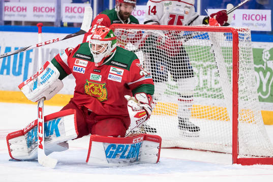 Moras målvakt Christian Engstrand  i ishockeymatchen i SHL