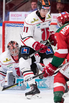 Örebros Ari Gröndahl i ishockeymatchen i SHL mellan Mora