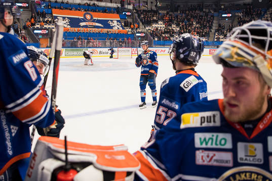 Växjös Elias Pettersson jublar