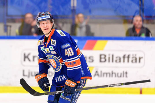 Växjös Elias Pettersson jublar