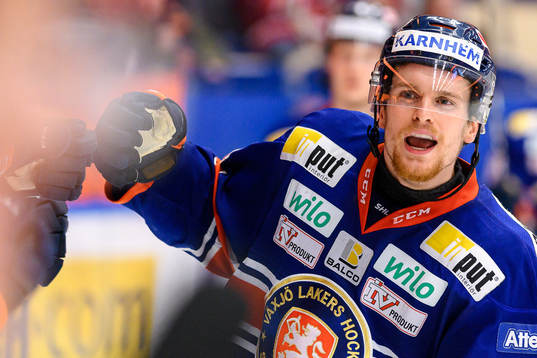 Växjös Brendan Shinnimin jublar