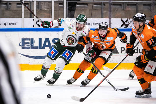 Frölundas Jonathan Sigalet och  Karlskronas Dennis