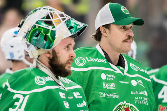 Rögles målvakt Ville Kolppanen och målvakt Justin Pogge