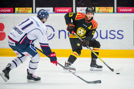 Linköpings Mark Zengerle och Brynäs Ryan Gunderson