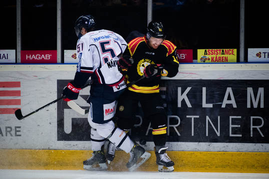 Linköpings Kristian Näkyvä och Brynäs Kevin Clark