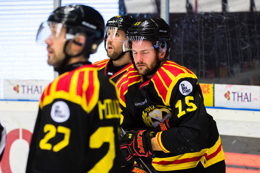 Brynäs Simon Bertilsson har ont