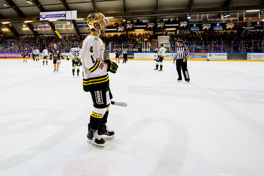 Eirik Østrem Salsten of Stavanger Oilers