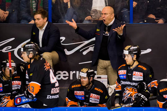 Sune Bergman, head coach of Frisk Asker, reacts
