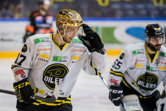 Eirik Østrem Salsten of Stavanger Oilers celebrates