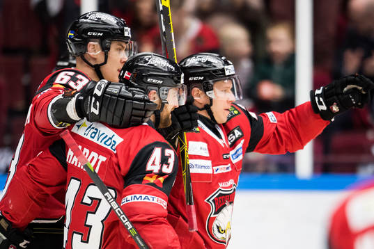 Malmö Redhawks Fredrik Händemark jublar