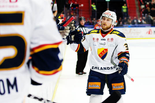 Djurgårdens Linus Hultström jublar