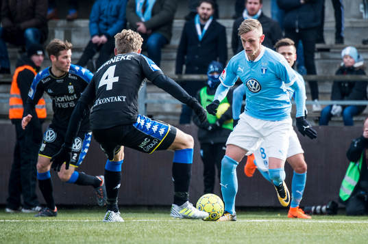 Malmö FFs Sören Rieks mot IFK Göteborgs Carl Starfelt