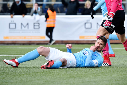 Malmö FFs Markus Rosenberg ligger ner