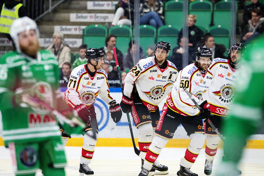 Luleås Johan Harju, Daniel Sondell och Robin Kovacs jublar