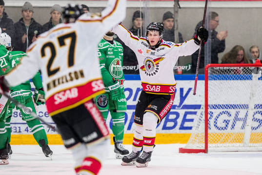 Luleås Jonas Berglund jublar