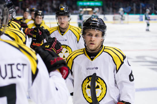 Brynäs Juuso Ikonen jublar