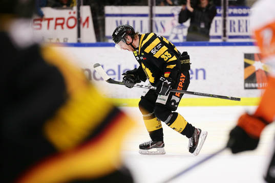 Skellefteås Sebastian Ohlsson jublar