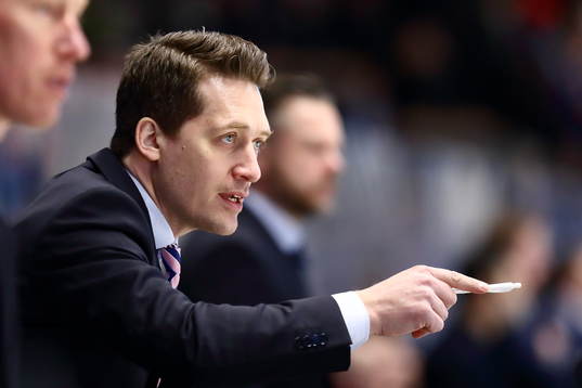 Växjös tränare Sam Hallam