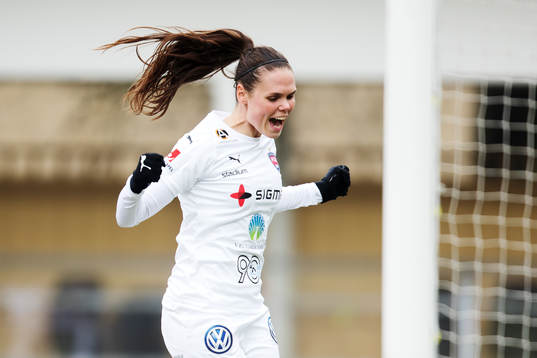 Rosengårds Simone Boye Sørensen jublar