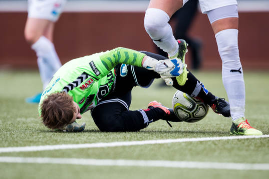 Kristianstads målvakt Brett Maron