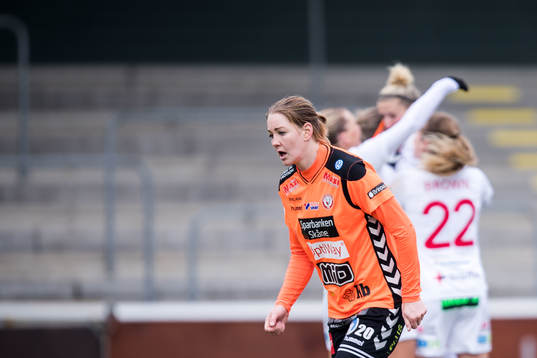 Kristianstads Mia Carlsson deppar