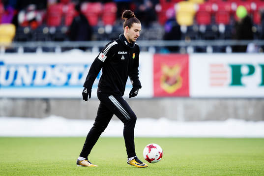 GAIS Edin Hamidovic värmer upp