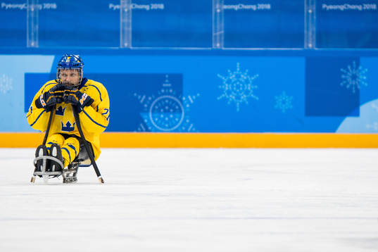 Bläddra bland fler bilder av 2018 Winter Paralympics, Day 3, Para Ice Hockey, Italy - Sweden