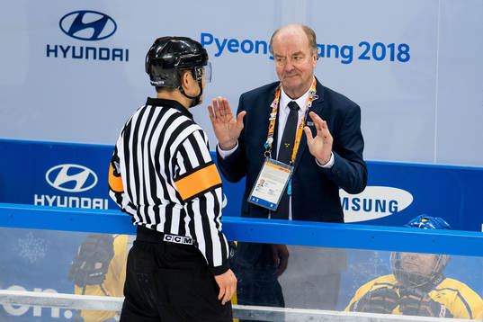 Timo Lahtinen, assistant coach of Sweden, talks with the