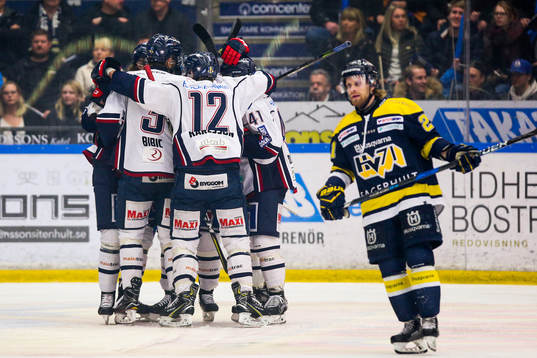 Linköpings spelare jublar
