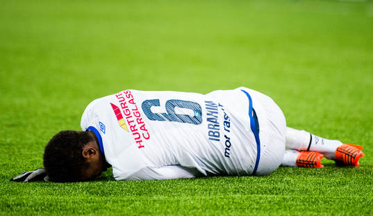 Abdisalam Ibrahim of Vålerenga with an injury