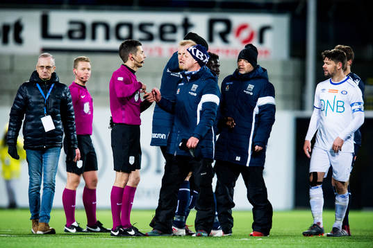 Tore Hansen, referee, and Christian Michelsen, coach of