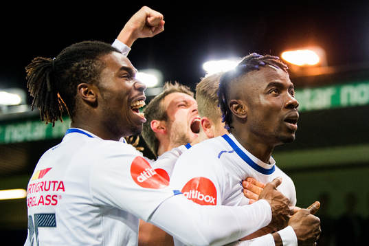 Sam Adekugbe and Sam Johnson of Vålerenga celebrate 1-0