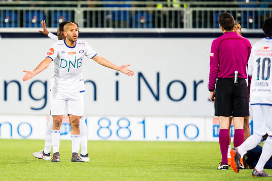 Amin Nouri of Vålerenga reacts